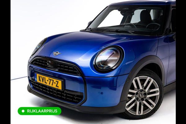 MINI 5-deurs 1.5 Cooper C Black 5 drs. | Stoel- & Stuurverw. | Leer | Cruise | Camera | Navigatie | App. connect | 17"LMV | All season banden, Draadloze tel. lader, Led, DAB