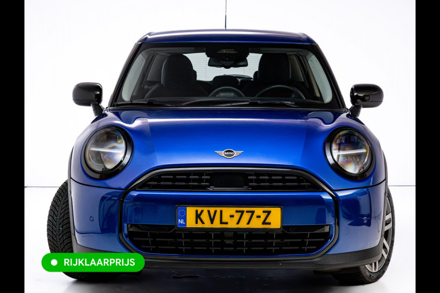 MINI 5-deurs 1.5 Cooper C Black 5 drs. | Stoel- & Stuurverw. | Leer | Cruise | Camera | Navigatie | App. connect | 17"LMV | All season banden, Draadloze tel. lader, Led, DAB