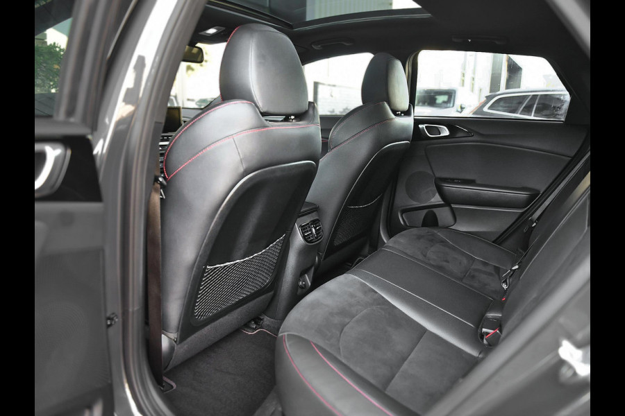 Kia ProCeed 1.6 T-GDI GT ACC Panoramadak Alcantara Navi Stoelverwarming