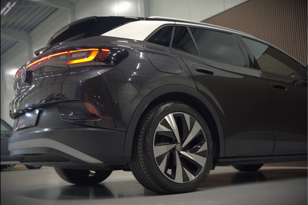 Volkswagen ID.4 First 77 kWh | Stoelverwarming | Stuurverwarming | Adaptive Cruise Control | Navigatie | Apple Carplay | Keyless | Camera | Parkeersensoren | NAP | BTW | SOH 92,01%
