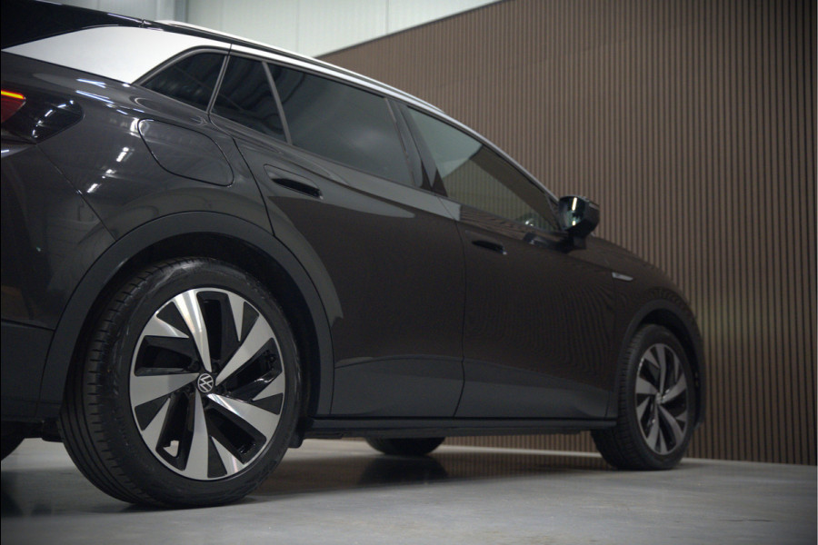 Volkswagen ID.4 First 77 kWh | Stoelverwarming | Stuurverwarming | Adaptive Cruise Control | Navigatie | Apple Carplay | Keyless | Camera | Parkeersensoren | NAP | BTW | SOH 92,01%