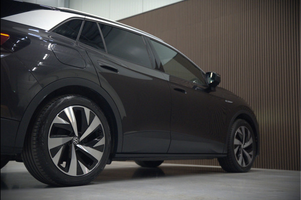 Volkswagen ID.4 First 77 kWh | Stoelverwarming | Stuurverwarming | Adaptive Cruise Control | Navigatie | Apple Carplay | Keyless | Camera | Parkeersensoren | NAP | BTW | SOH 92,01%
