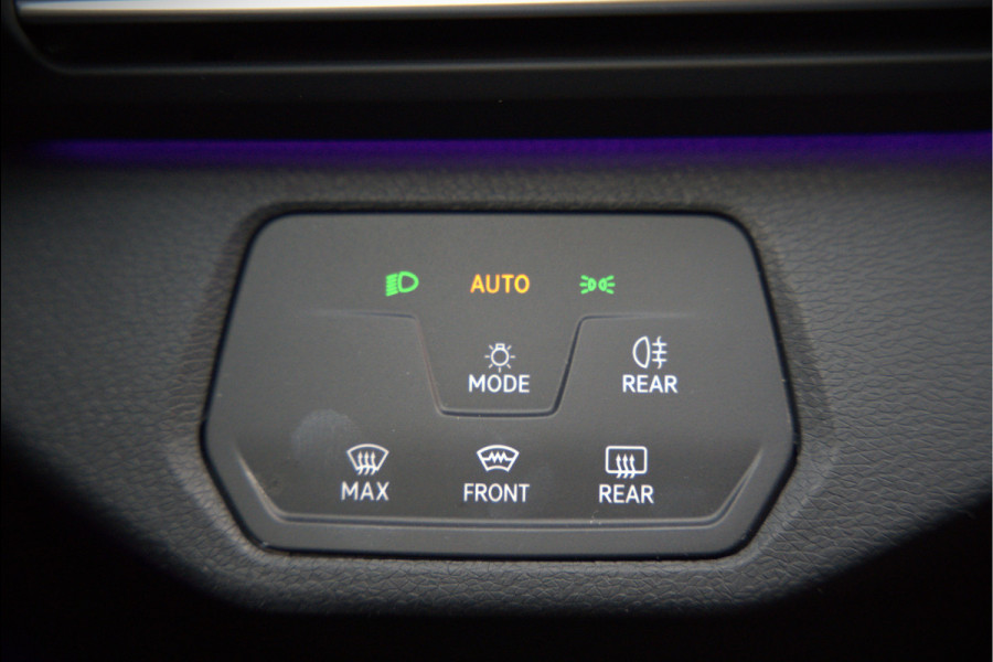 Volkswagen ID.4 First 77 kWh | Stoelverwarming | Stuurverwarming | Adaptive Cruise Control | Navigatie | Apple Carplay | Keyless | Camera | Parkeersensoren | NAP | BTW | SOH 92,01%