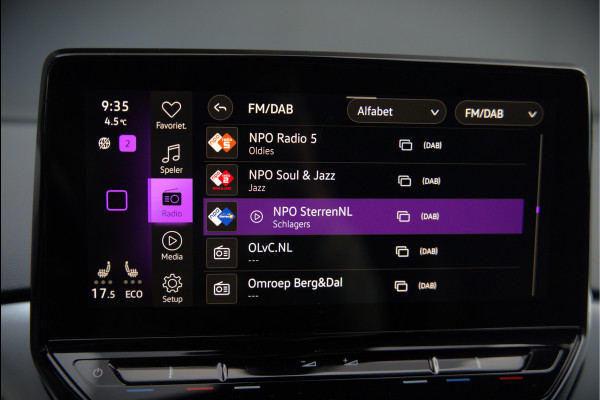 Volkswagen ID.4 First 77 kWh | Stoelverwarming | Stuurverwarming | Adaptive Cruise Control | Navigatie | Apple Carplay | Keyless | Camera | Parkeersensoren | NAP | BTW | SOH 92,01%