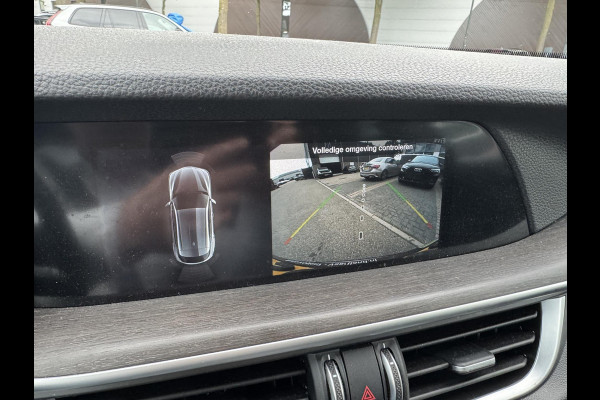 Alfa Romeo Stelvio 2.2 JTD AWD Veloce Automaat | VAN: € 34.900- VOOR: € 32.877,- UW HERFSTVOORDEEL: € 2.023,- | CAMERA| STOEL + STUURVERWARMING + MEMORY| KEY LESS ENTRY | LEDER | ADAPT. CRUISE CONTROL | 12 MND BOVAG GARANTIE