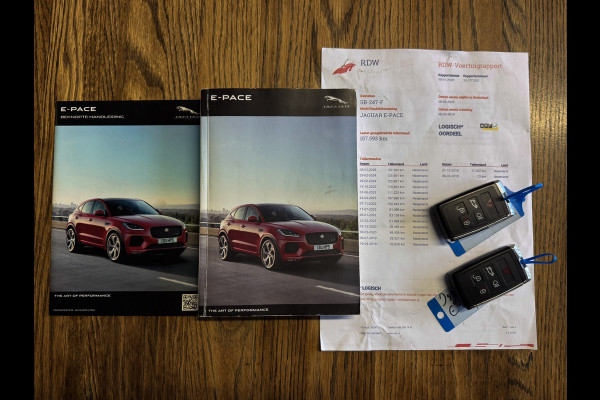 Land Rover Range Rover Evoque 2.0 Si4 HSE Dynamic - Jaguar E-PACE 2.0 P250 AWD First Edition Black Pack - Eerste eigenaar! R-dynamic, Cruise, Elek. verw. stoe