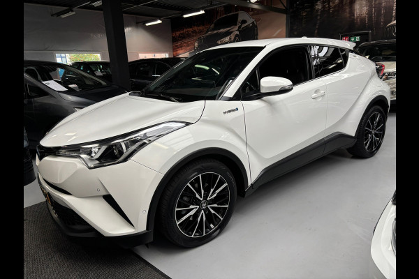 Toyota C-HR 1.8 Hybrid Executive / Camera / Stoelverwarming