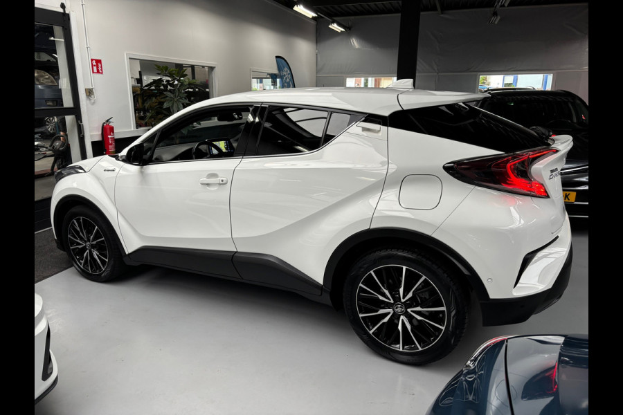 Toyota C-HR 1.8 Hybrid Executive / Camera / Stoelverwarming