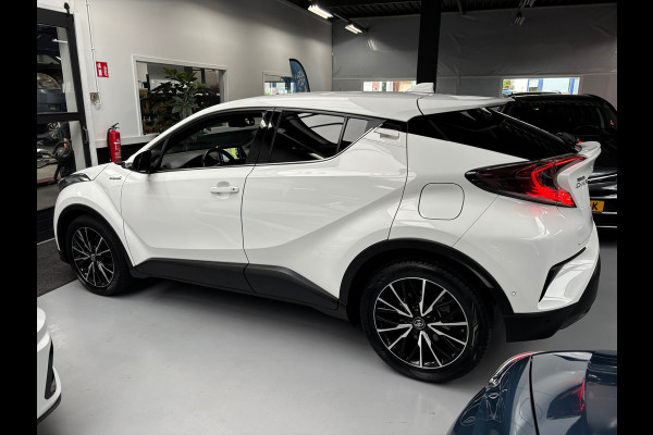 Toyota C-HR 1.8 Hybrid Executive / Camera / Stoelverwarming