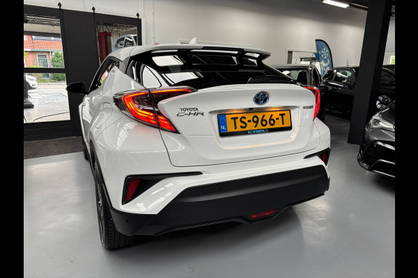 Toyota C-HR 1.8 Hybrid Executive / Camera / Stoelverwarming
