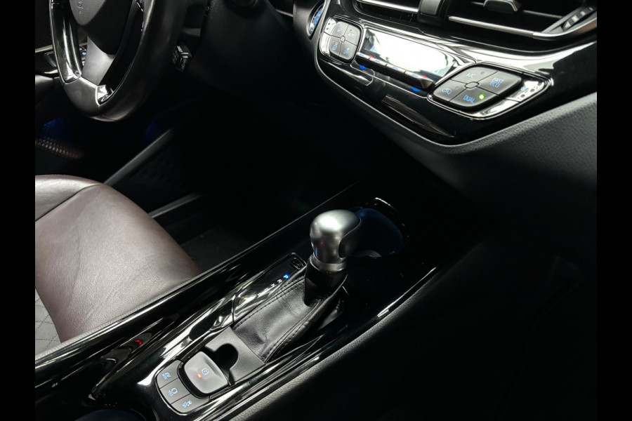 Toyota C-HR 1.8 Hybrid Executive / Camera / Stoelverwarming