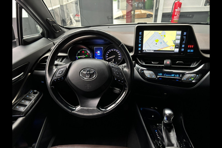 Toyota C-HR 1.8 Hybrid Executive / Camera / Stoelverwarming