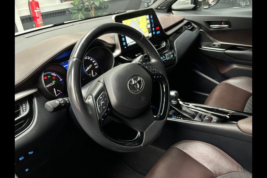 Toyota C-HR 1.8 Hybrid Executive / Camera / Stoelverwarming