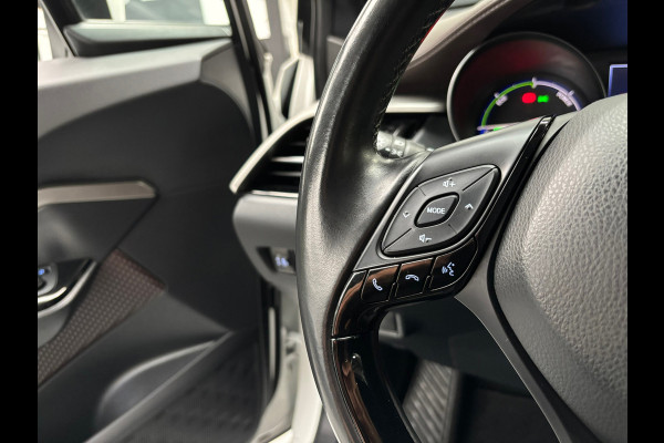 Toyota C-HR 1.8 Hybrid Executive / Camera / Stoelverwarming