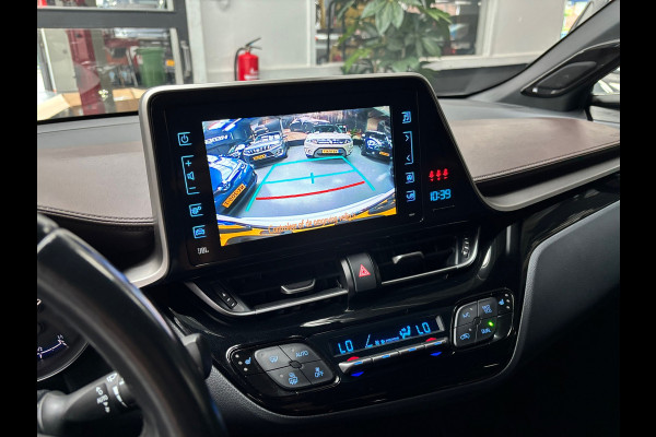 Toyota C-HR 1.8 Hybrid Executive / Camera / Stoelverwarming