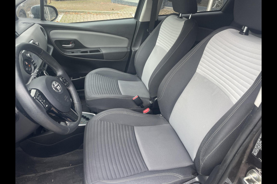 Toyota Yaris 1.5 Hybrid Dynamic | Garantie tot 05-2030 | Camera | Airco |Lichtmetalen velgen | Climate control