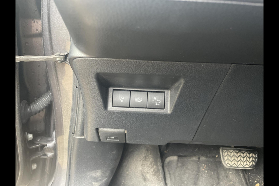 Toyota Yaris 1.5 Hybrid Dynamic | Garantie tot 05-2030 | Camera | Airco |Lichtmetalen velgen | Climate control
