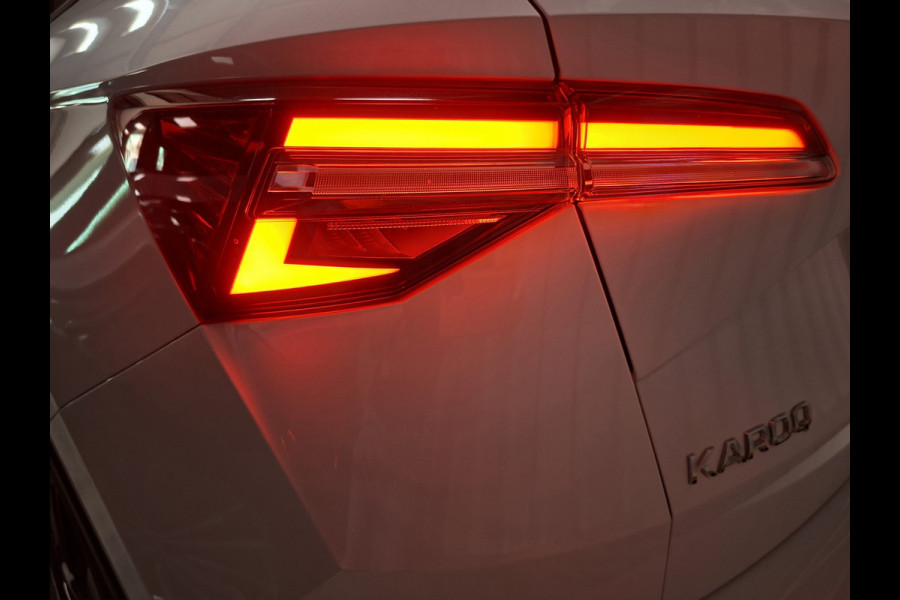 Škoda Karoq 1.0 TSI Ambition * Panoramadak * Camera * Adaptieve Cruise Control *