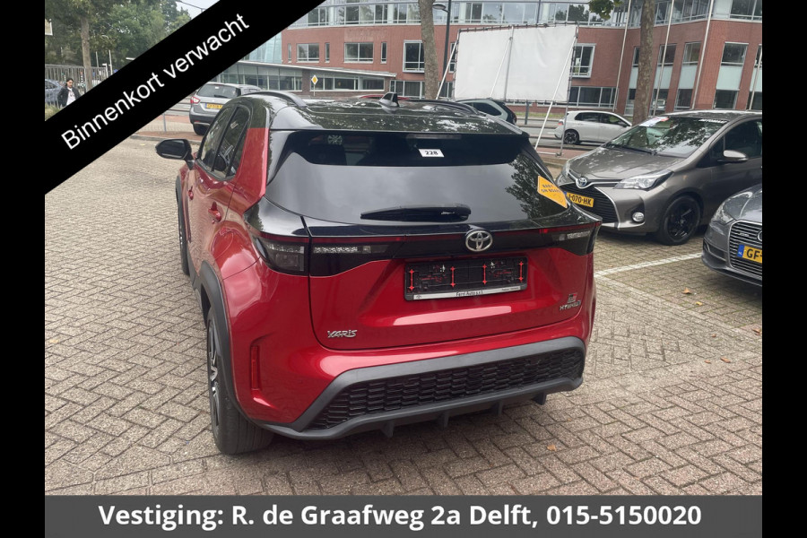 Toyota Yaris Cross 1.5 Hybrid GR Sport | Stoelverwarming | Navigatie | Parkeersensoren | Dealer onderhouden