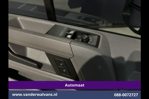 Volkswagen Crafter 2.0 TDI 141pk Automaat L3H3 L2H2 Euro6 Airco | Camera | Navigatie | Apple Carplay | Adaptieve Cruisecontrol | 3000kg Trekhaak Android Auto, Chauffeursstoel, Tachograaf, Parkeersensoren