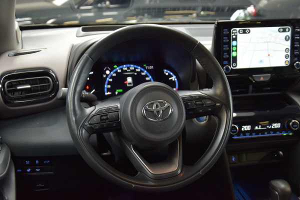 Toyota Yaris Cross 1.5 Hybrid Adventure Bi-Tone Hud Navi|Panoramadak|Garantie|Dealer Onderhouden
