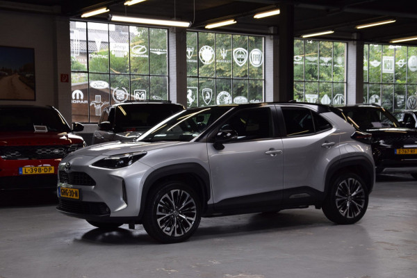 Toyota Yaris Cross 1.5 Hybrid Adventure Bi-Tone Hud Navi|Panoramadak|Garantie|Dealer Onderhouden