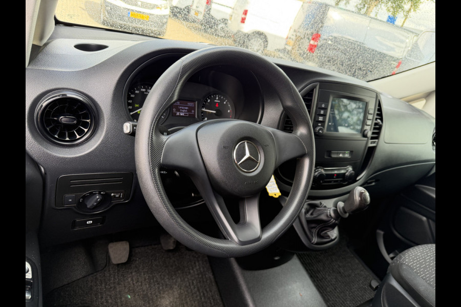 Mercedes-Benz Vito 110 CDI Lang L2H1 / euro 6 / bpm vrij / vaste prijs rijklaar € 16.950 ex btw / lease vanaf € 285 / airco / cruise control / navigatie / achterdeuren / comfort stoelen