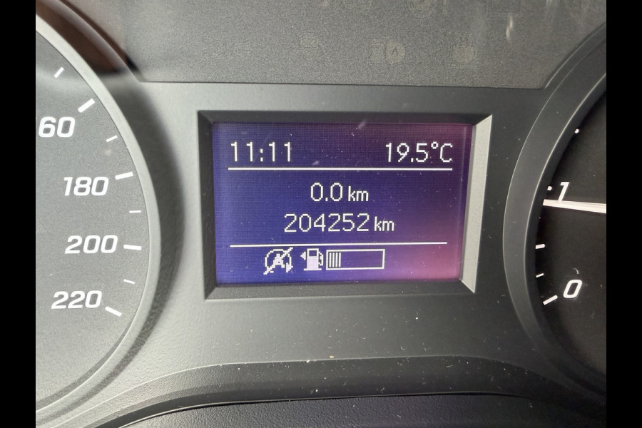 Mercedes-Benz Vito 110 CDI Lang L2H1 / euro 6 / bpm vrij / vaste prijs rijklaar € 16.950 ex btw / lease vanaf € 285 / airco / cruise control / navigatie / achterdeuren / comfort stoelen