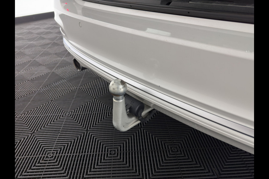 BMW 3 Serie Touring 318i Luxury Edition (INCL-BTW) Aut. *PANO | LEATHER | FULL-LED | HEATED-SPORTSEATS | DIGI-COCKPIT | NAVI-FULLMAP | ECC | PDC | CRUISE | TOWBAR | 17''ALU*