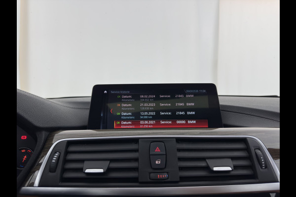 BMW 3 Serie Touring 318i Luxury Edition (INCL-BTW) Aut. *PANO | LEATHER | FULL-LED | HEATED-SPORTSEATS | DIGI-COCKPIT | NAVI-FULLMAP | ECC | PDC | CRUISE | TOWBAR | 17''ALU*