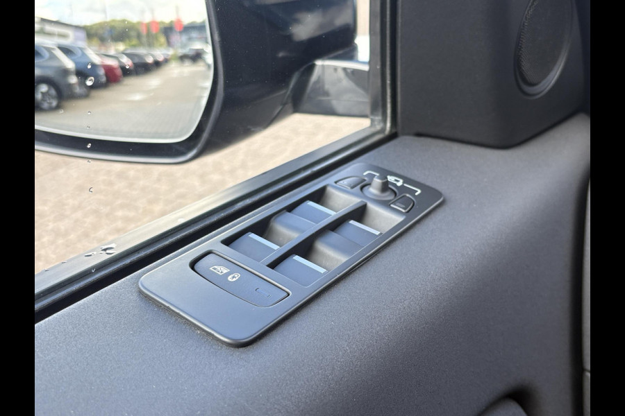 Land Rover Discovery Sport 1.5 P300e PHEV S | Panoramadak | Memoryseat | Stoelverwarming | Camera | Adaptive cruise control | Dodehoekdetectie