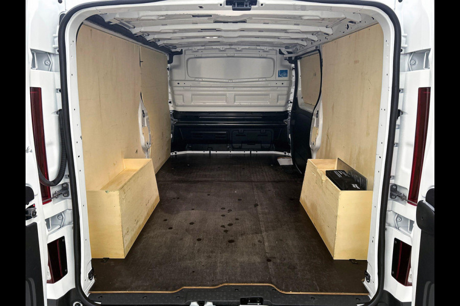 Renault Trafic 2.0 Blue dC1 150PK T30 L2H1 Advance Automaat Navigatie Airco Lichtmetalen velgen Betimmering Trekhaak Camera Parkeersensoren Dab