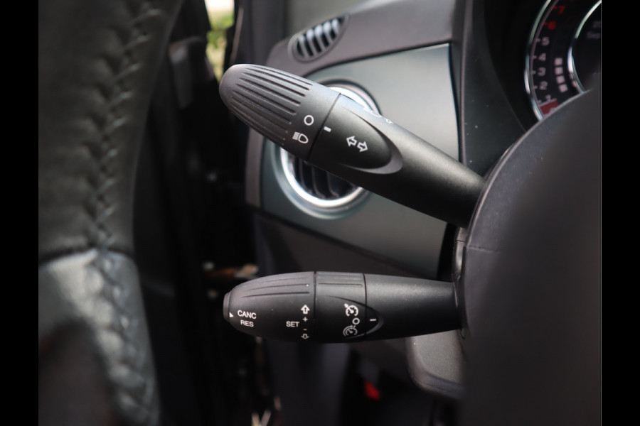 Fiat 500 1.2 Rockstar Navi / Pano / Pdc / Carplay / Elekramen /