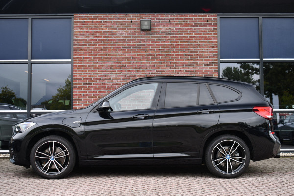 BMW X1 xDrive25e 220pk M-Sport 19inch Leder Stuurverw LED El-klep DAB BTW-auto!