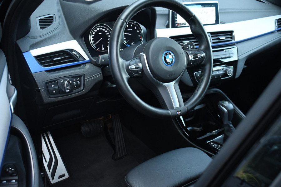 BMW X1 xDrive25e 220pk M-Sport 19inch Leder Stuurverw LED El-klep DAB BTW-auto!