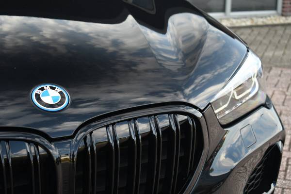 BMW X1 xDrive25e 220pk M-Sport 19inch Leder Stuurverw LED El-klep DAB BTW-auto!
