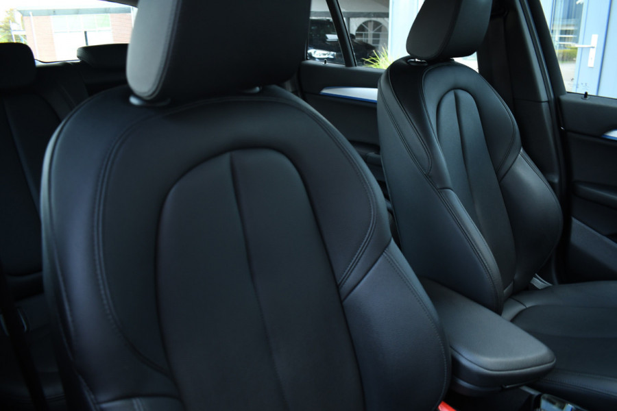 BMW X1 xDrive25e 220pk M-Sport 19inch Leder Stuurverw LED El-klep DAB BTW-auto!