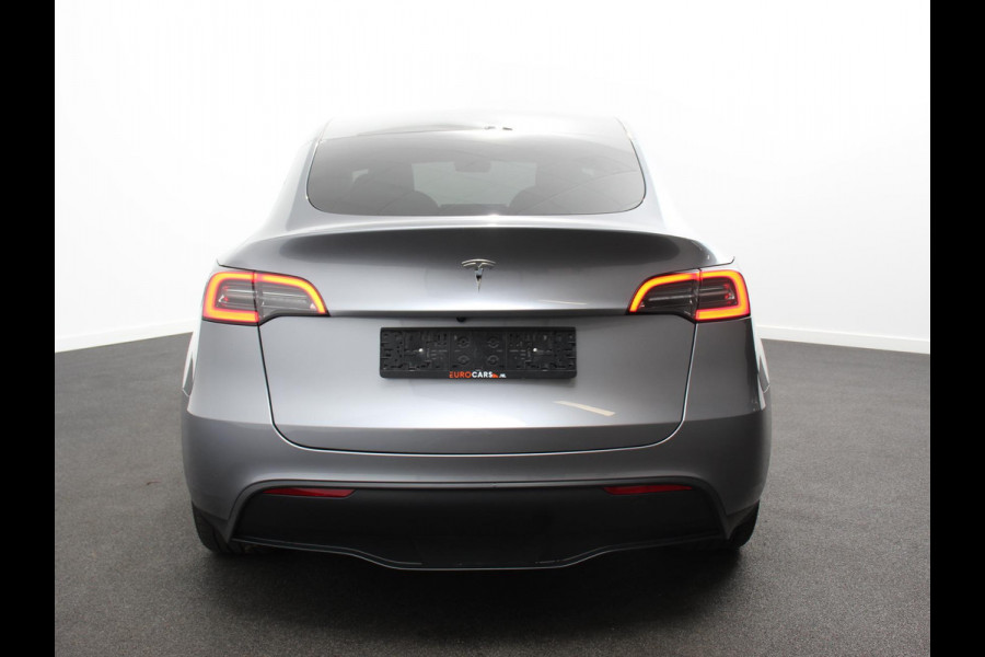 Tesla Model Y Long Range AWD 75 kWh Climate control Adaptieve cruise control Achteruitrijcamera Panoramadak Keyless Stuurverwarming Stoelverwarming LED Navigatie Parkeersensoren
