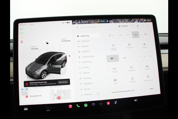 Tesla Model Y Long Range AWD 75 kWh Climate control Adaptieve cruise control Achteruitrijcamera Panoramadak Keyless Stuurverwarming Stoelverwarming LED Navigatie Parkeersensoren