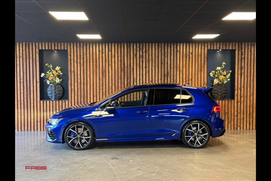 Volkswagen Golf 2.0 TSI R 4Motion / H/K / IQ Lights / HUD / Pano / Camera / Stuurverwarming