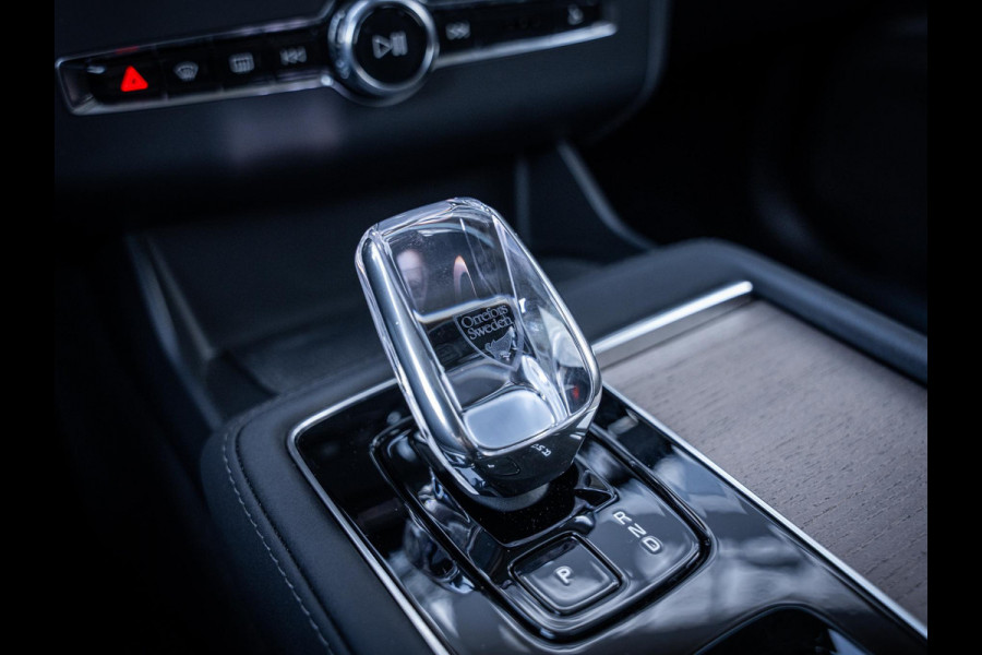 Volvo XC90 2.0 T8 Plug-in hybrid AWD Plus Dark - HUD l 360cam l ACC l H/Kardon l 21''