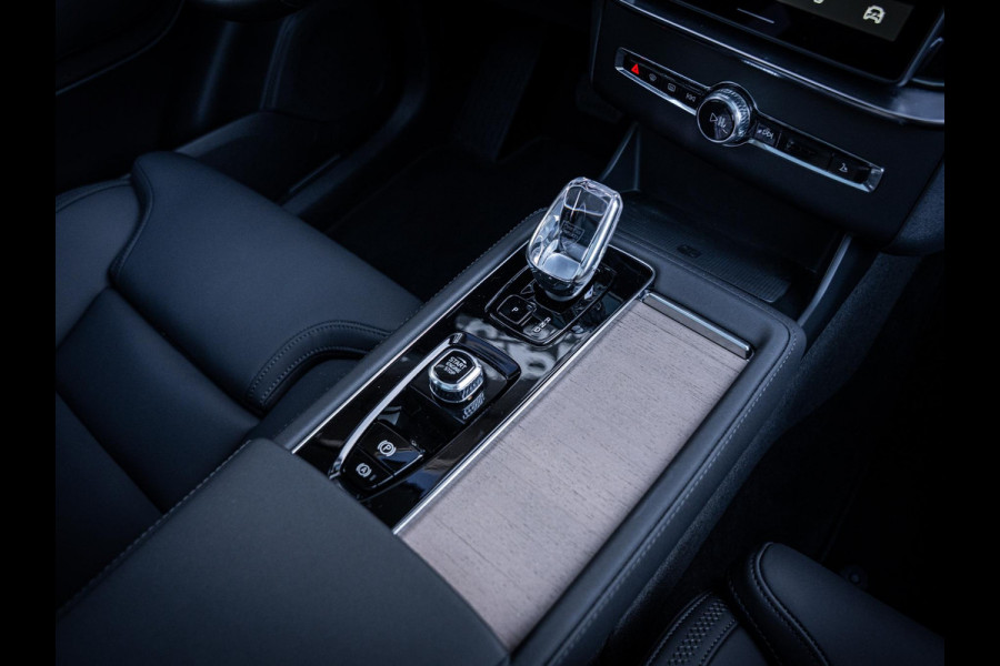Volvo XC90 2.0 T8 Plug-in hybrid AWD Plus Dark - HUD l 360cam l ACC l H/Kardon l 21''