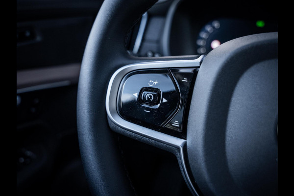 Volvo XC90 2.0 T8 Plug-in hybrid AWD Plus Dark - HUD l 360cam l ACC l H/Kardon l 21''