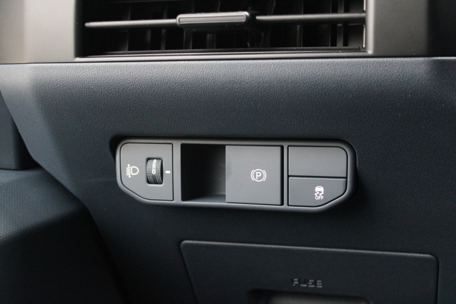 Kia PV5 L2H1 Plus 71.2 kWh 164pk - 416km WLTP - Stoel/Stuurverwarming - Keyless - V2L - Camera - ACC met stuurhulp - Rijklaar