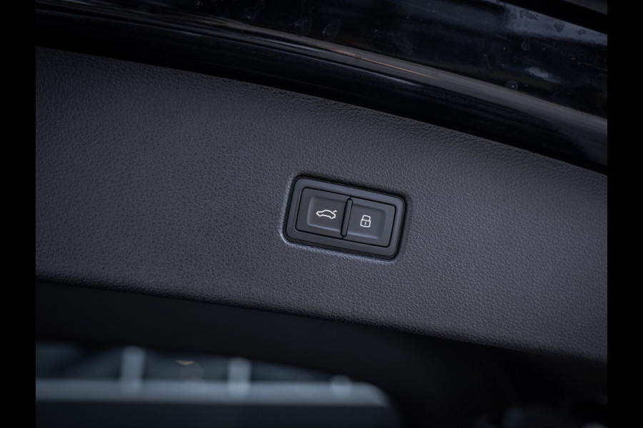 Audi Q5 Sportback 55 TFSI e S edition Competition - Luchtv. l Carbon pack l HUD l B&O