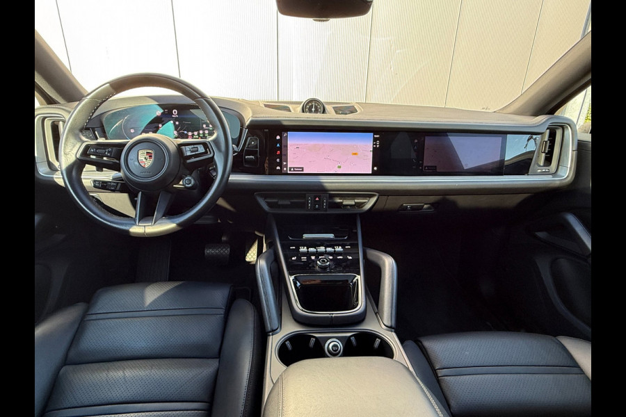 Porsche Cayenne Coupé 3.0 E-Hybrid | Sport Chrono | Panodak | Passagiersdisplay | Bose Audio | Luchtvering | Facelift | BOMVOL