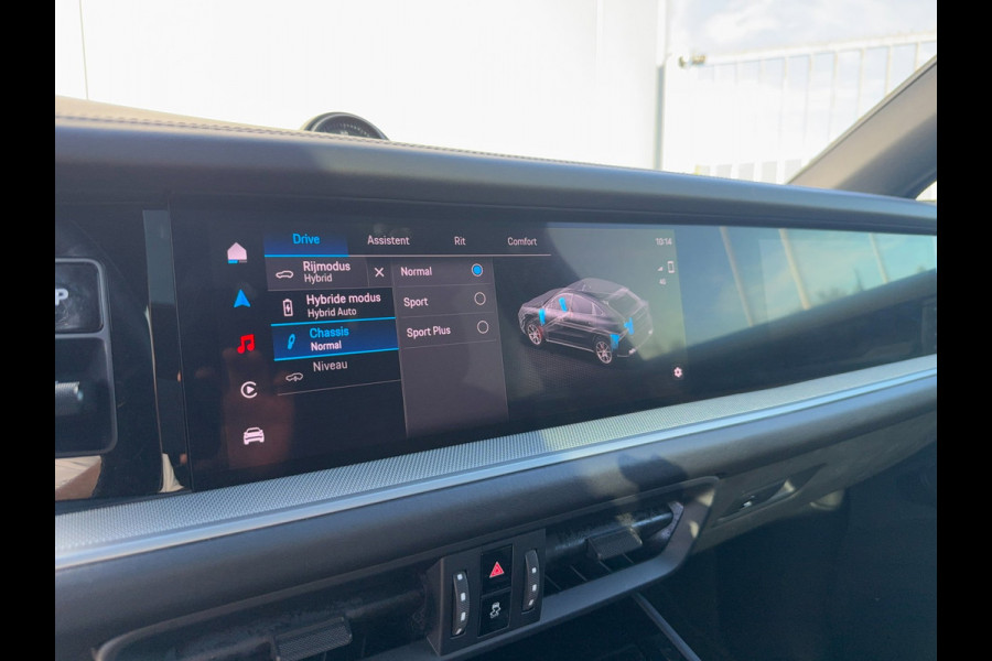 Porsche Cayenne Coupé 3.0 E-Hybrid | Sport Chrono | Panodak | Passagiersdisplay | Bose Audio | Luchtvering | Facelift | BOMVOL