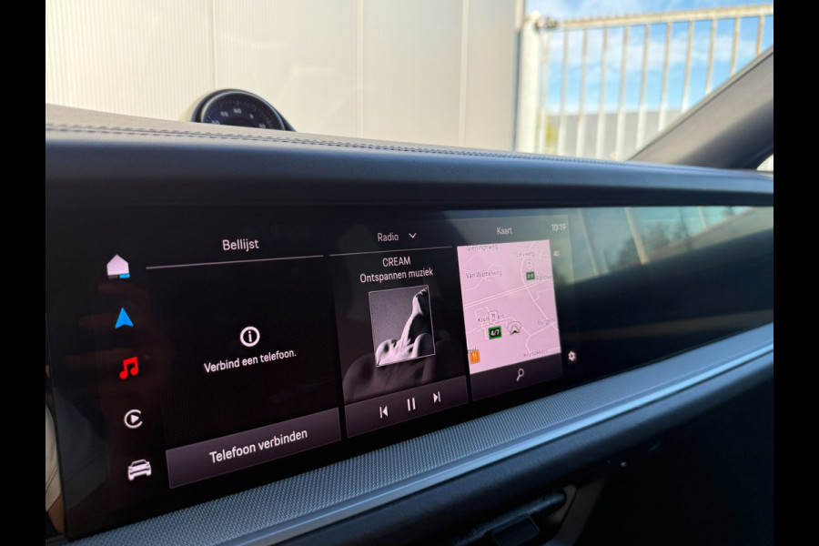 Porsche Cayenne Coupé 3.0 E-Hybrid | Sport Chrono | Panodak | Passagiersdisplay | Bose Audio | Luchtvering | Facelift | BOMVOL
