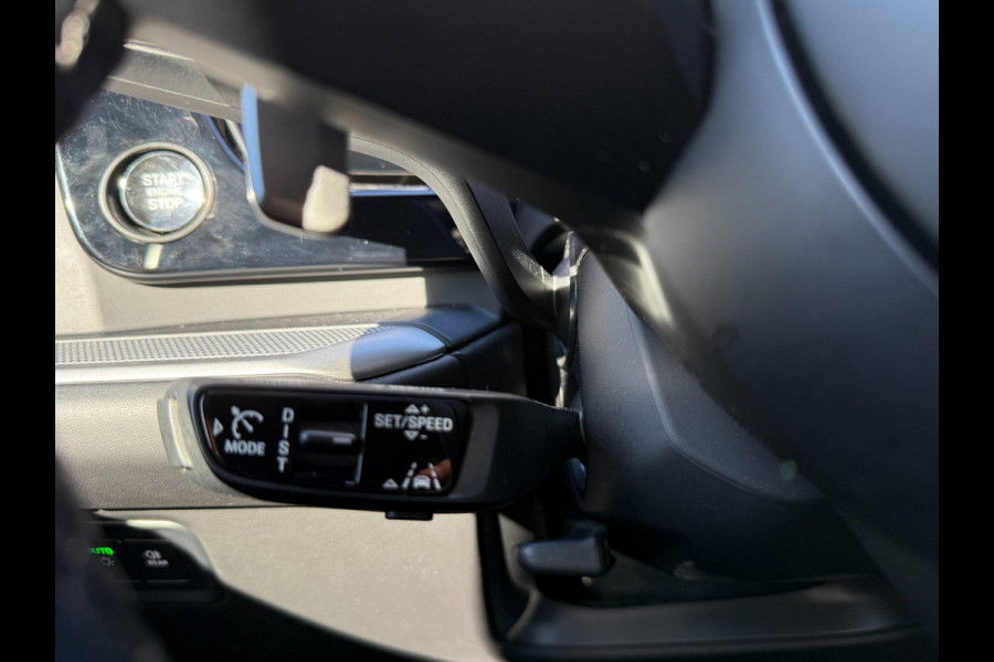 Porsche Cayenne Coupé 3.0 E-Hybrid | Sport Chrono | Panodak | Passagiersdisplay | Bose Audio | Luchtvering | Facelift | BOMVOL