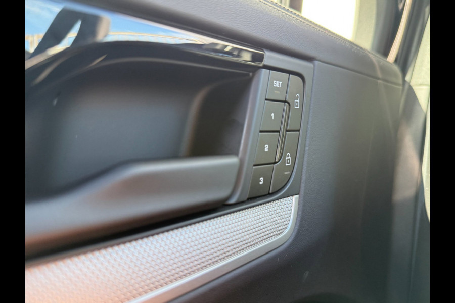 Porsche Cayenne Coupé 3.0 E-Hybrid | Sport Chrono | Panodak | Passagiersdisplay | Bose Audio | Luchtvering | Facelift | BOMVOL